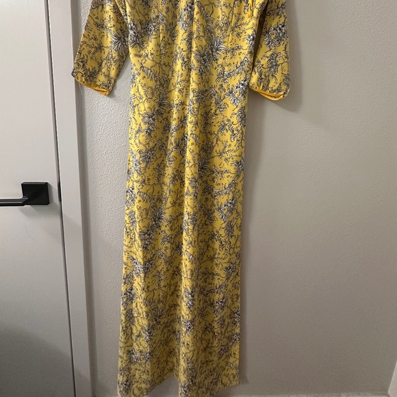 Yellow Rayon Botanical Print Straight Kurta - Picture 4 of 5